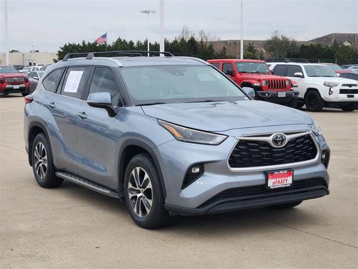 2023 Toyota Highlander XLE