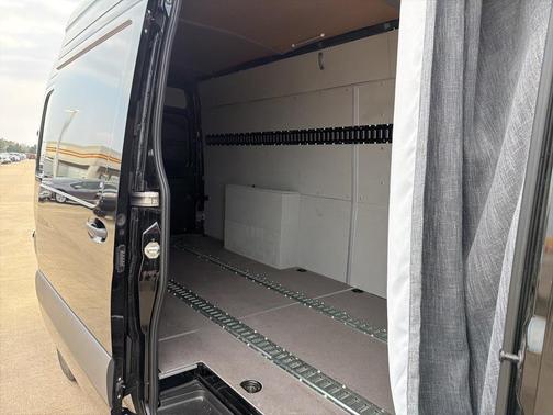 2024 Mercedes-Benz Sprinter 2500 High Roof