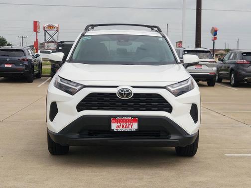 Ice 2025 Toyota RAV4 XLE
