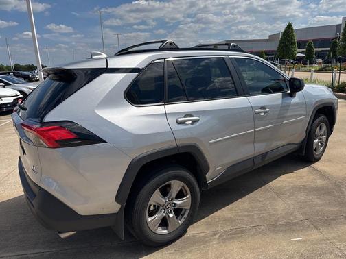 Silver Sky Metallic 2025 Toyota RAV4 Hybrid LE