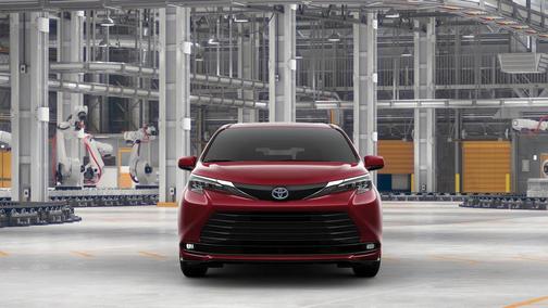 2025 Toyota Sienna XLE