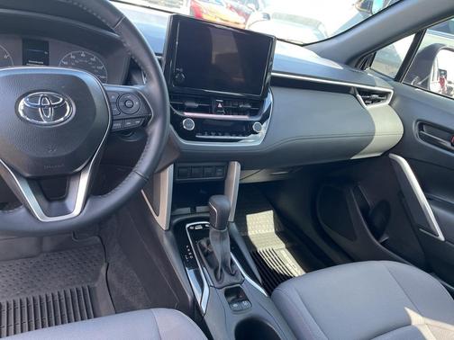 2025 Toyota Corolla Hybrid SE