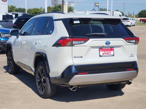 2022 Toyota RAV4 Hybrid SE