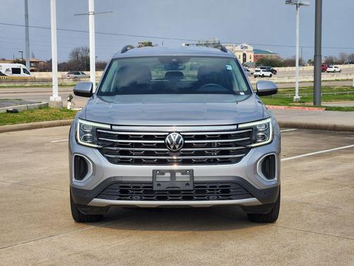 2025 Volkswagen Atlas 2.0T SE w/Technology 4MOTION