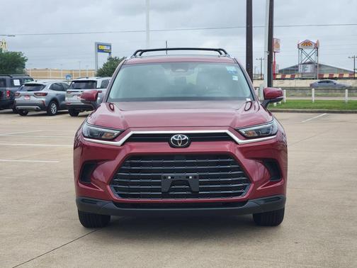 Pearl 2026 Toyota Grand Highlander XLE