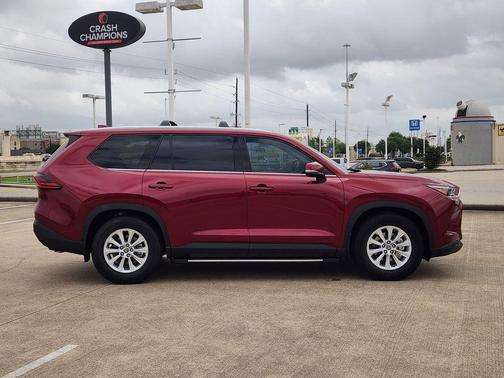 Pearl 2026 Toyota Grand Highlander XLE