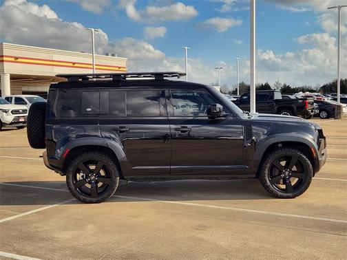 2022 Land Rover Defender 110 X-Dynamic SE