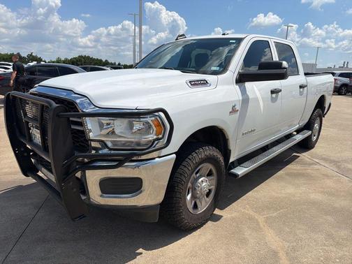 Bright White Clearcoat 2021 RAM 2500 Tradesman Crew Cab 4x4 6'4' Box