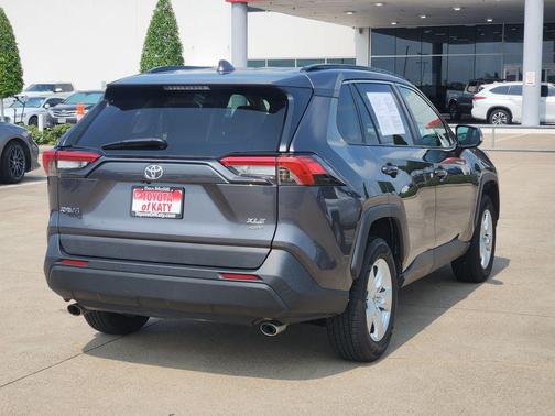 Magnetic Gray Metallic 2021 Toyota RAV4 XLE