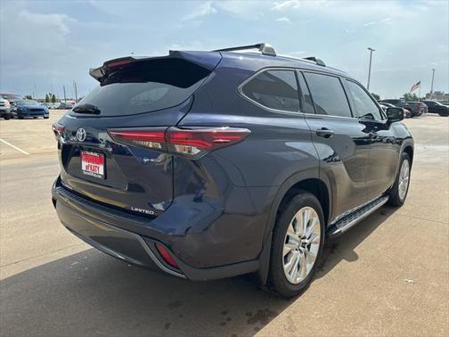 2025 Toyota Highlander Hybrid Limited