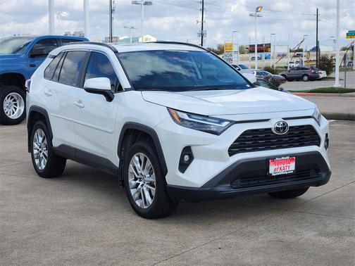 2024 Toyota RAV4 XLE Premium