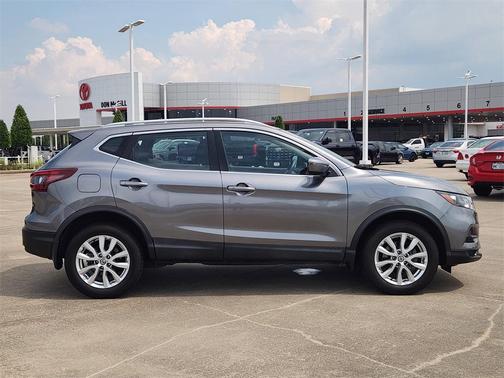 2020 Nissan Rogue Sport SV