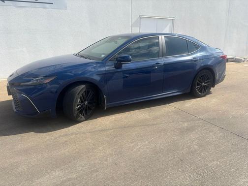 Reservoir Blue 2025 Toyota Camry SE