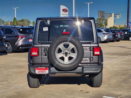 2022 Jeep Wrangler Unlimited Sport