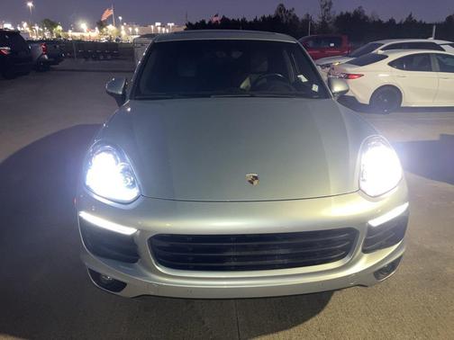 2016 Porsche Cayenne Cayenne