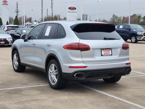 2016 Porsche Cayenne Cayenne