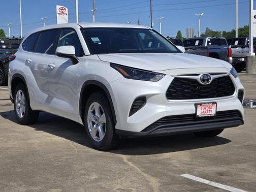 2023 Toyota Highlander L