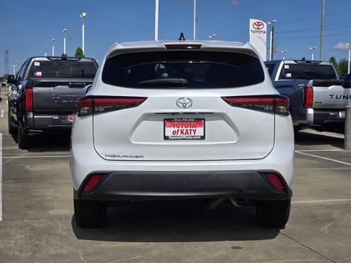 2023 Toyota Highlander L
