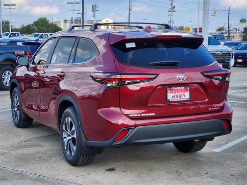 2026 Toyota Highlander XLE
