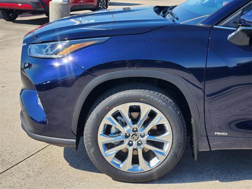 2026 Toyota Highlander Hybrid Limited