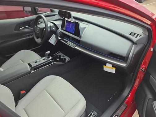 2024 Toyota Prius XLE