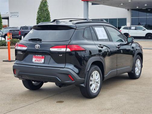 2025 Toyota Corolla Cross LE