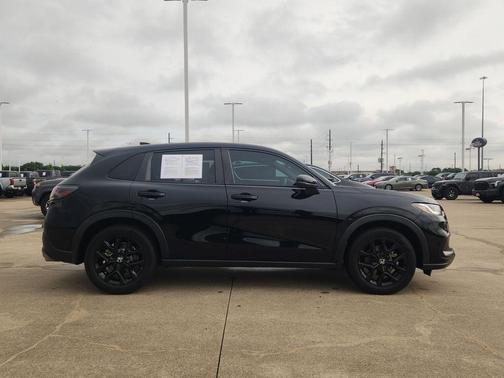 Crystal Black Pearl 2025 Honda HR-V 2WD Sport