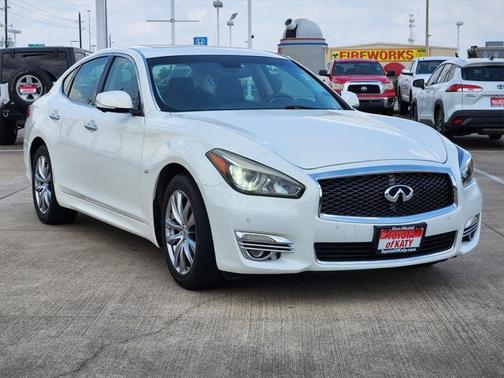 2015 INFINITI Q70 3.7