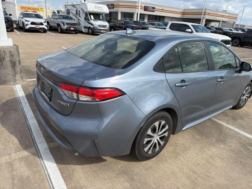 2022 Toyota Corolla Hybrid LE