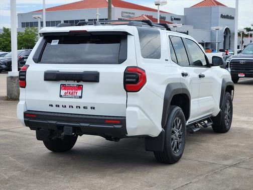 2025 Toyota 4Runner SR5