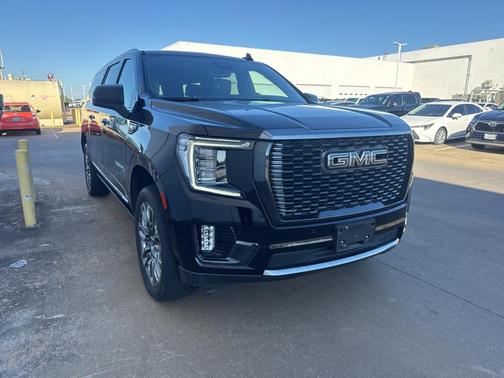 2023 GMC Yukon XL Denali Ultimate