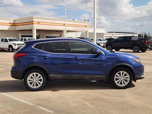 2018 Nissan Rogue Sport SV