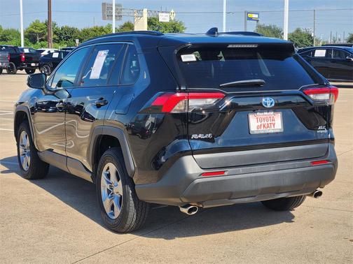 2024 Toyota RAV4 Hybrid XLE