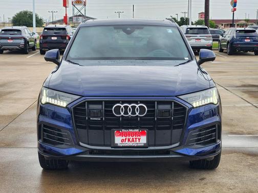Navarra Blue Metallic 2023 Audi Q7 55 Prestige