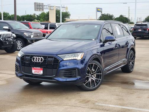 Navarra Blue Metallic 2023 Audi Q7 55 Prestige