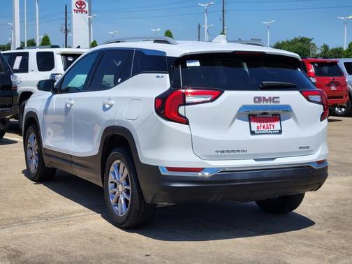 2024 GMC Terrain SLT