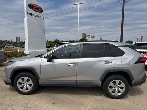 Silver Sky 2019 Toyota RAV4 LE