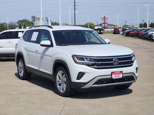 2022 Volkswagen Atlas 2.0T SE w/Technology