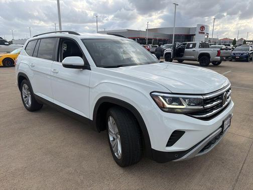 2022 Volkswagen Atlas 2.0T SE w/Technology