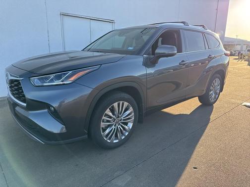 2024 Toyota Highlander Platinum