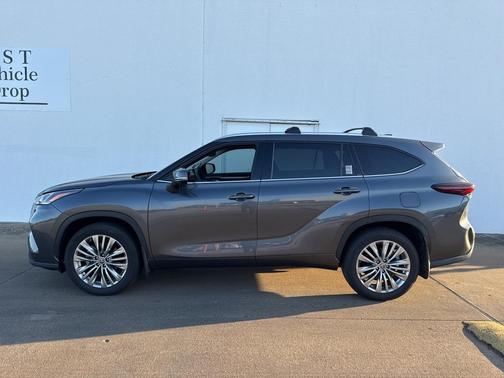 2024 Toyota Highlander Platinum