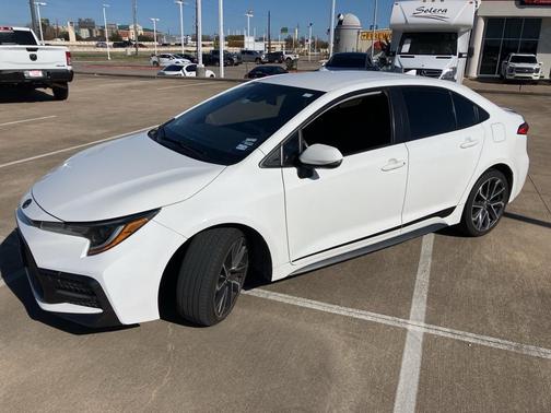 2022 Toyota Corolla SE