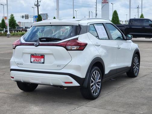 2024 Nissan Kicks SV