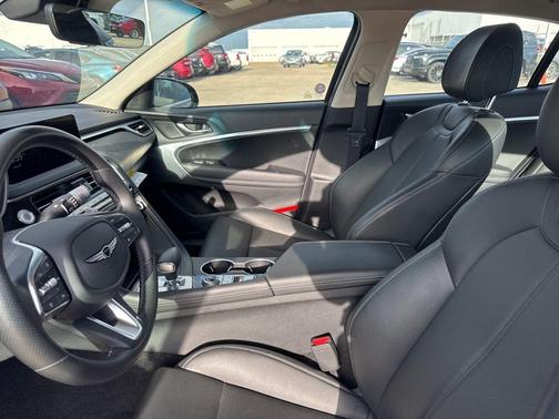 Savile Silver 2025 Genesis G70 2.5T RWD