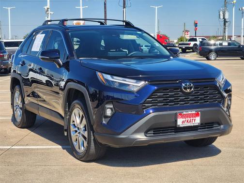 2024 Toyota RAV4 XLE Premium