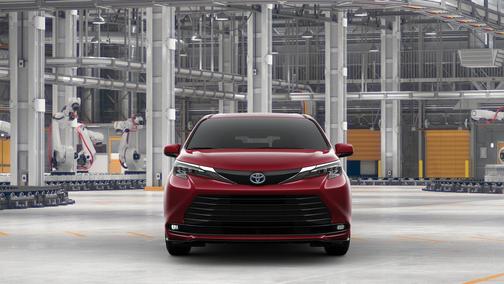 2025 Toyota Sienna XLE
