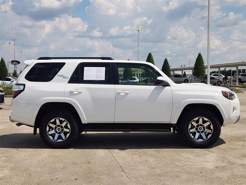 2024 Toyota 4Runner TRD Off Road
