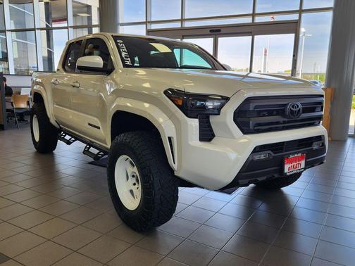 Ice 2026 Toyota Tacoma SR5