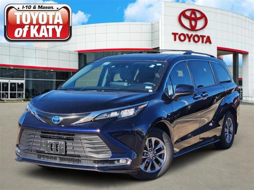 2024 Toyota Sienna XLE
