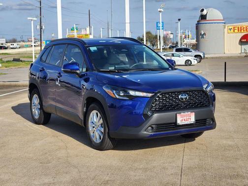 2023 Toyota Corolla Cross LE